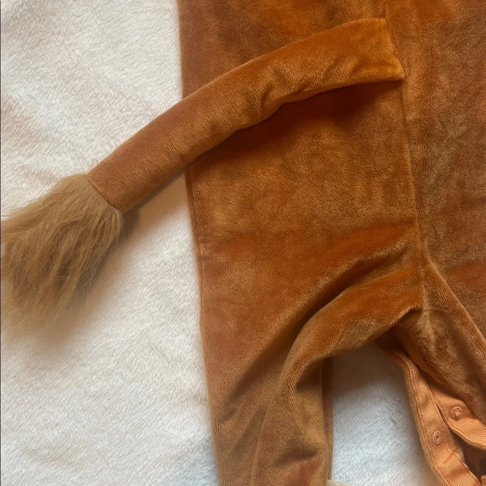 Baby Lion Cub Costume brown and cream color size 0-6 months